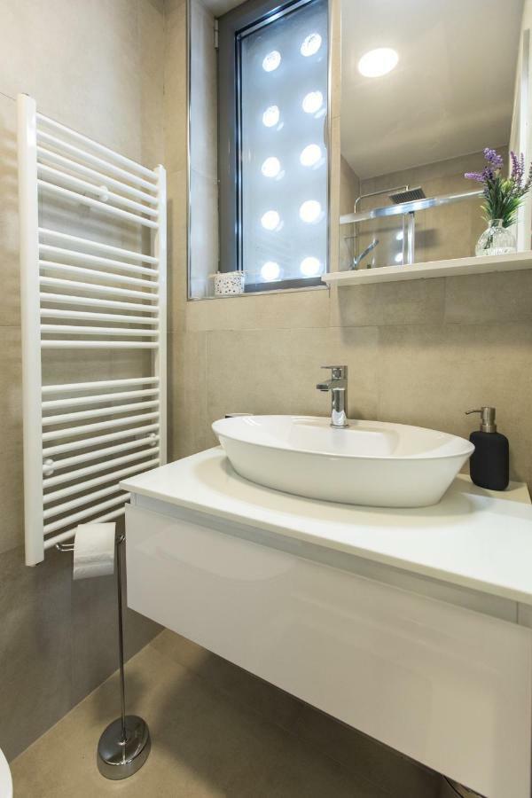 Spacious Modern Apartment Close To The Beach ดูบรอฟนิก ภายนอก รูปภาพ
