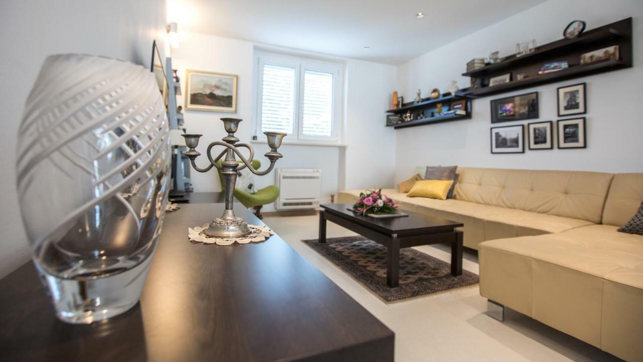 Spacious Modern Apartment Close To The Beach ดูบรอฟนิก ภายนอก รูปภาพ